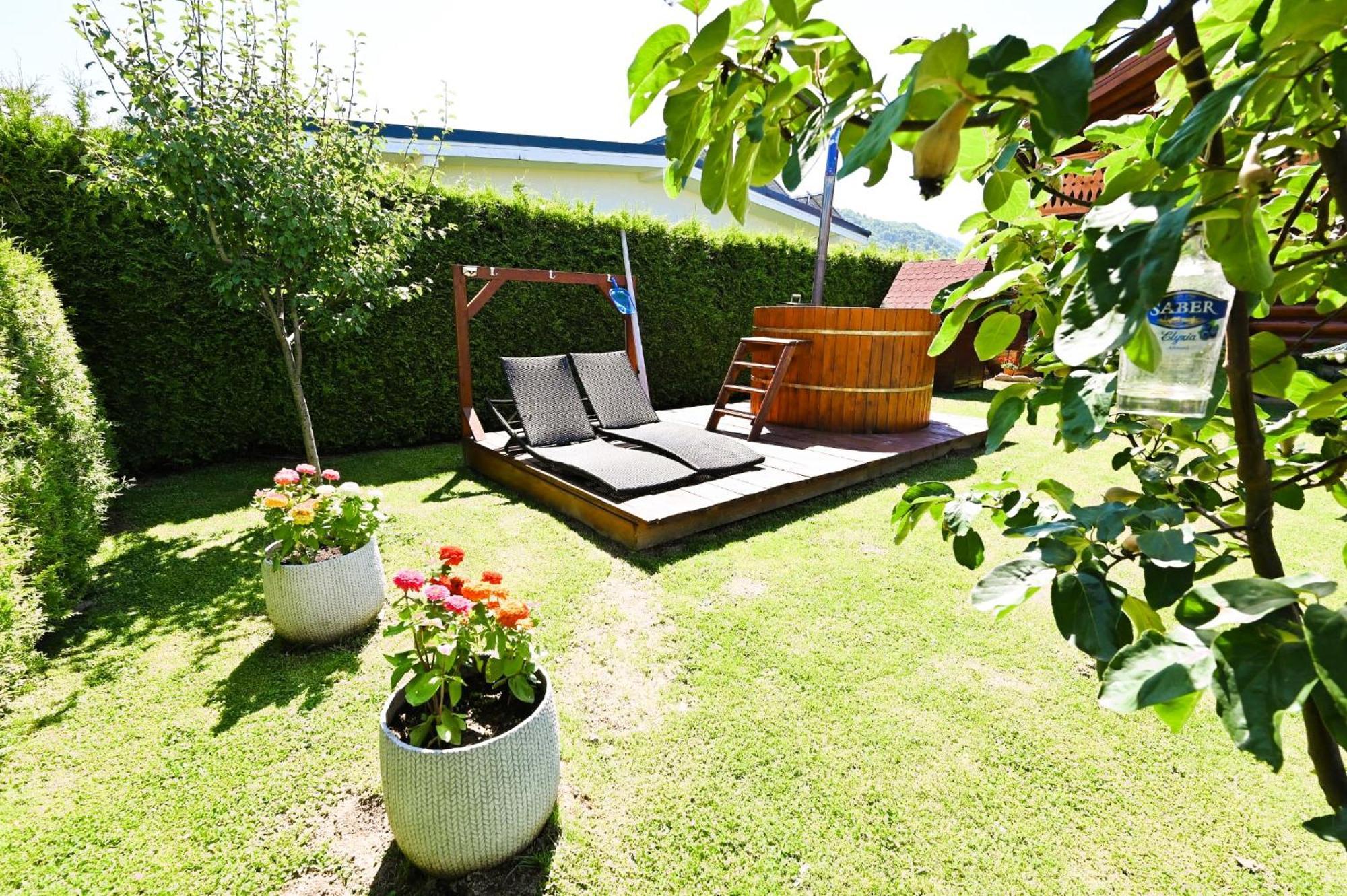 Casa De Lemn Villa Rîşnov Exteriör bild